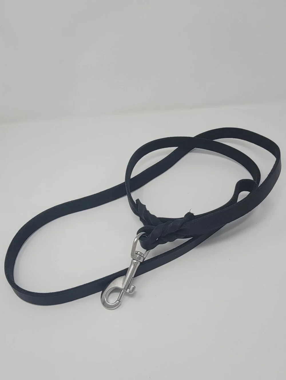 🆕️ Guiding Star Leather Dog Leash 6ft in Black